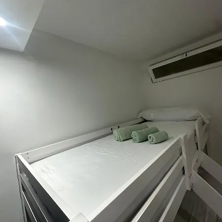 Mi Huesped Valencia, Aeropuerto Manises