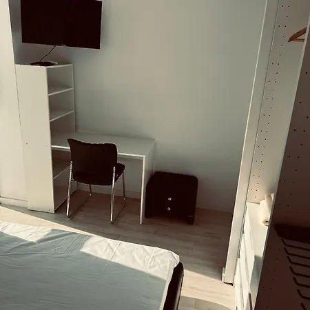 Mi Huesped Valencia, Aeropuerto Gasthof