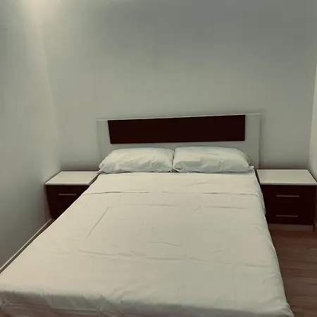 Aparthotel Mi Huesped Valencia, Aeropuerto *