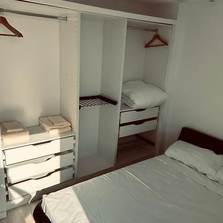 Aparthotel Mi Huesped Valencia, Aeropuerto